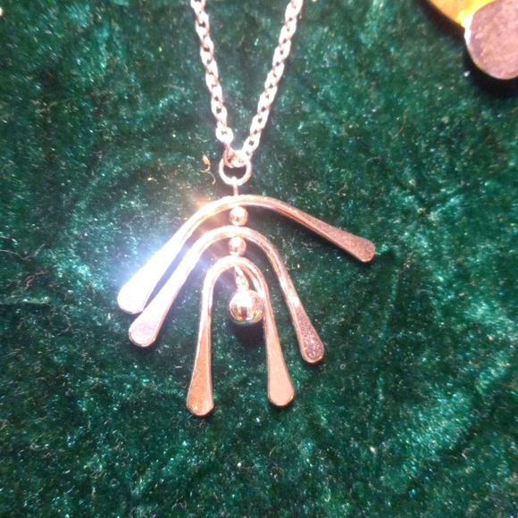 N-15 Avon necklace lot - Picture 2 of 4